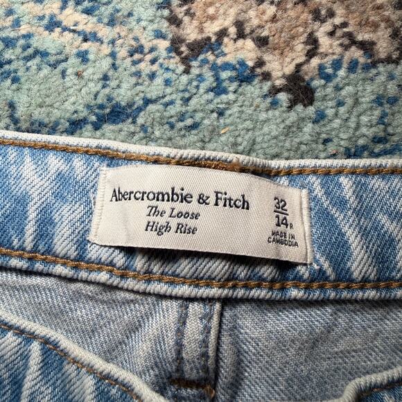abercrombie and fitch jeans - Picture 2 of 5